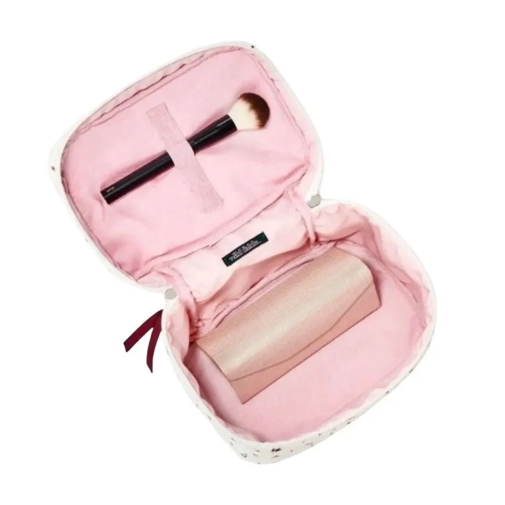 Wild Fable Vanity Top Handle Zip Around Quilted Floral / Rosebud Cosmetics Bag